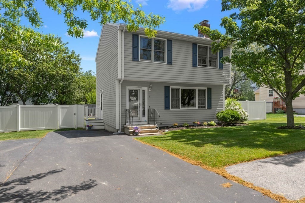 7 Northfield Road Peabody, MA 01960 - Photo 1 of 39 Gallery Image 1