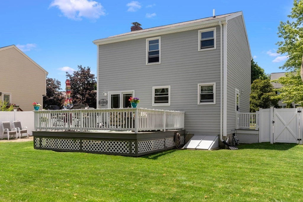 7 Northfield Road Peabody, MA 01960 - Photo 8 of 39 Gallery Image 8