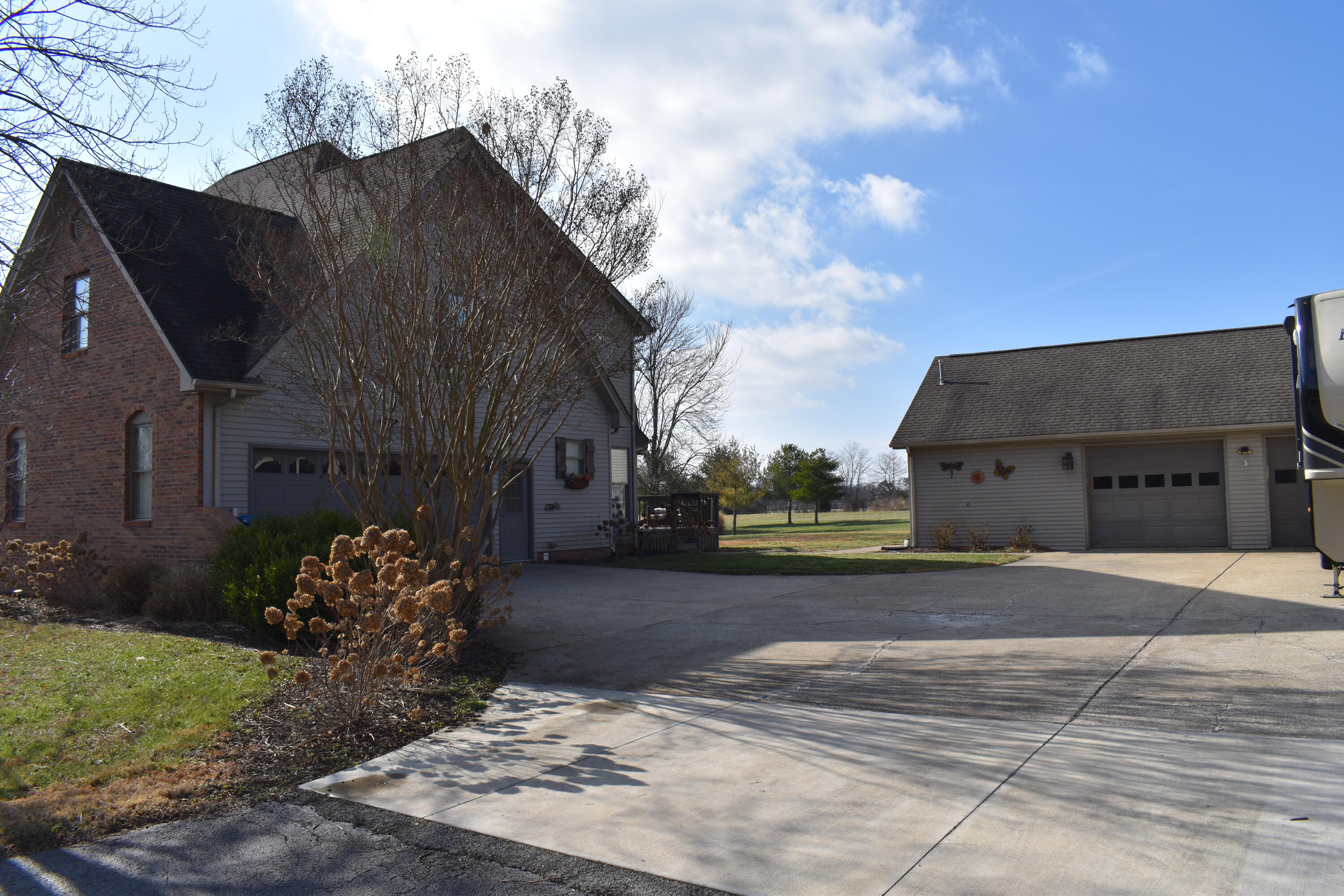 8255 Old Lovelaceville Road Paducah, KY 42001 - Photo 2 of 39 DSC_0619