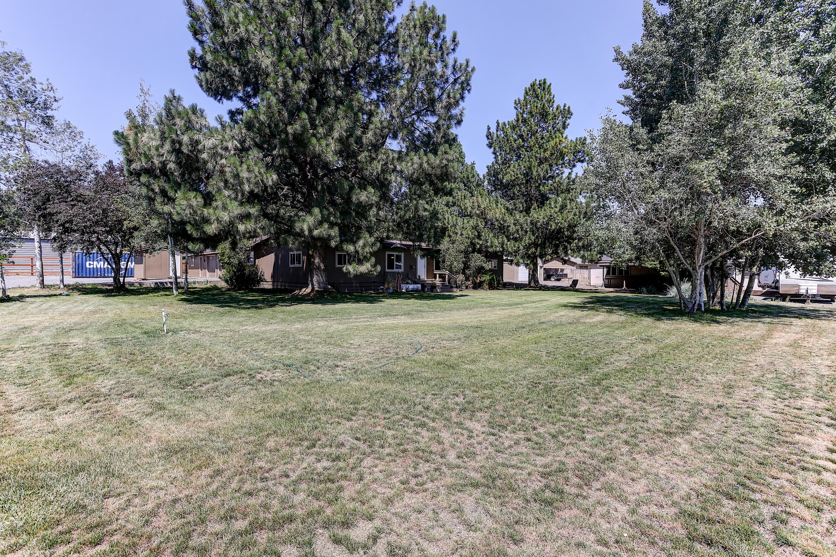 19239 Shoshone Road Bend, OR 97702 - Photo 9 of 39 19239 Shosone Road MLS-53
