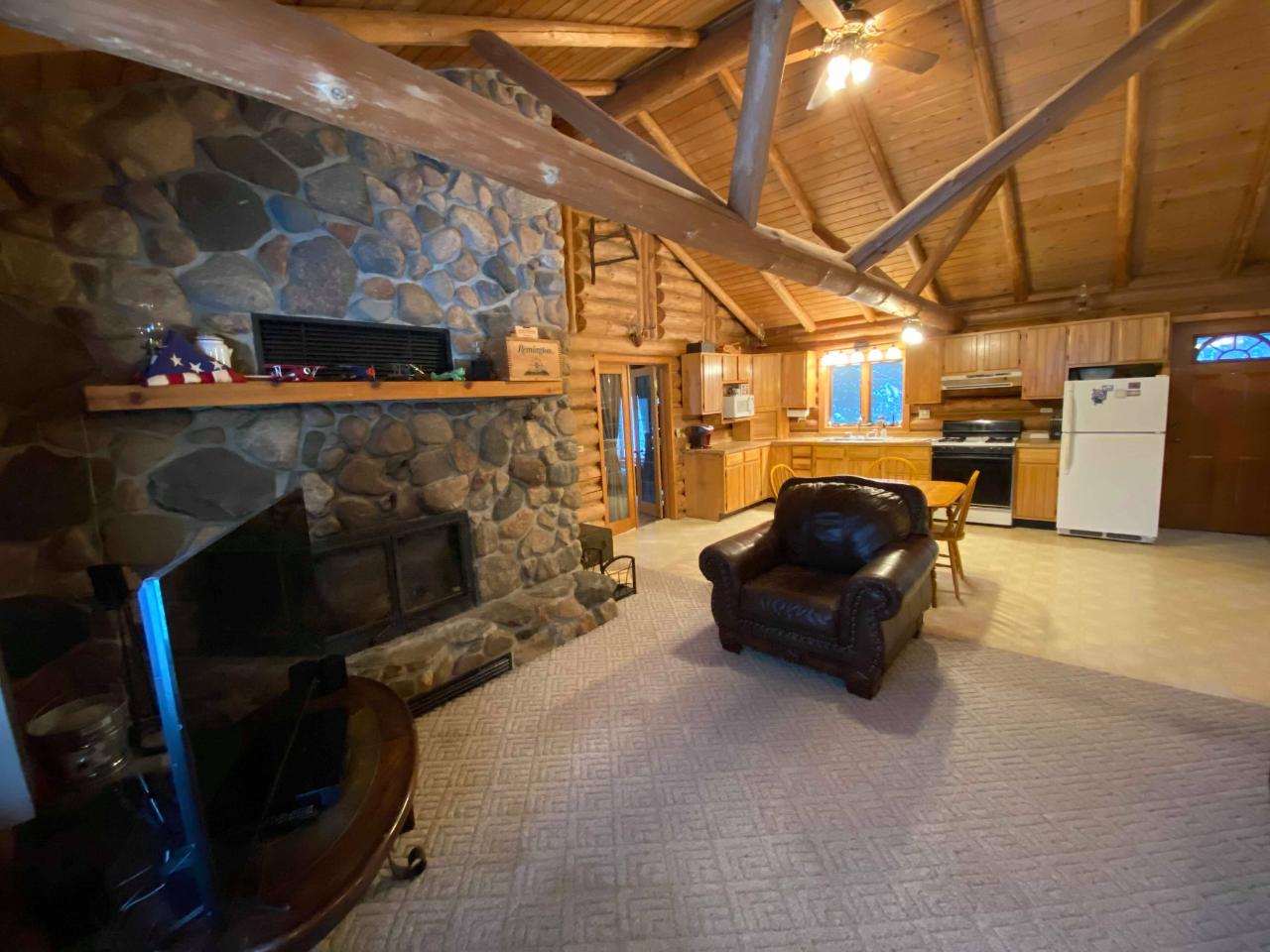 3103 Chas Denton Lane Rhinelander, WI 54501 - Photo 9 of 19 Gallery Image 9