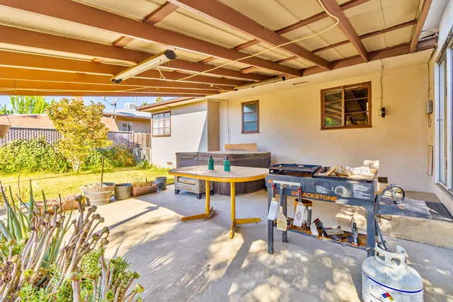 $279,500 | 3852 East Washington Avenue, Fresno, CA 93702