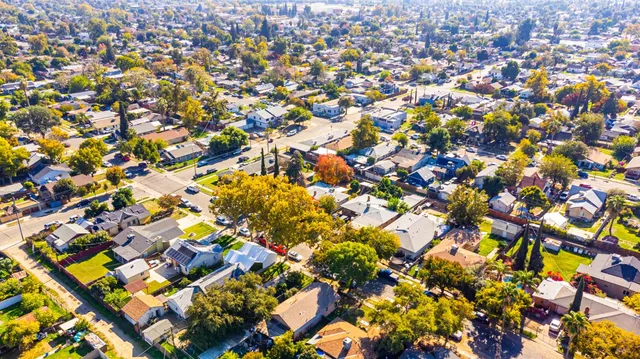 $279,500 | 3852 East Washington Avenue, Fresno, CA 93702