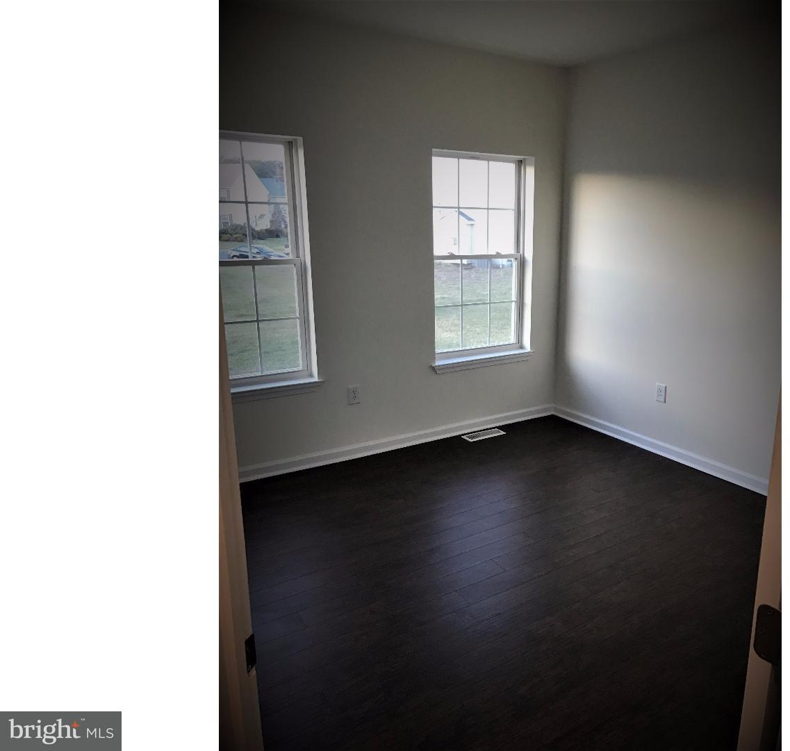 129 Quiet Road Sicklerville, NJ 08081 - Photo 11 of 19