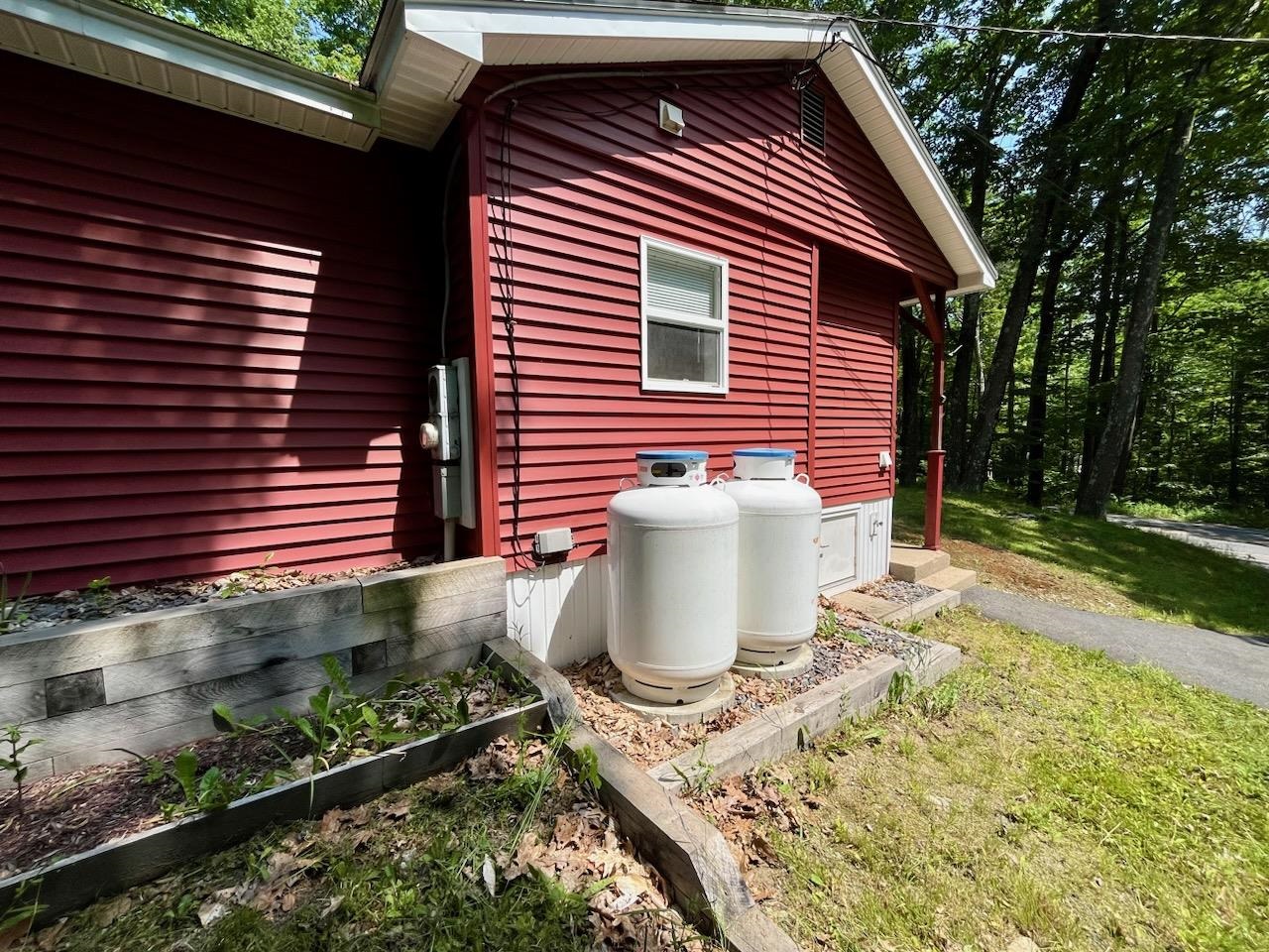 112 Turnpike Road New Ipswich, NH 03071 - Photo 23 of 31
