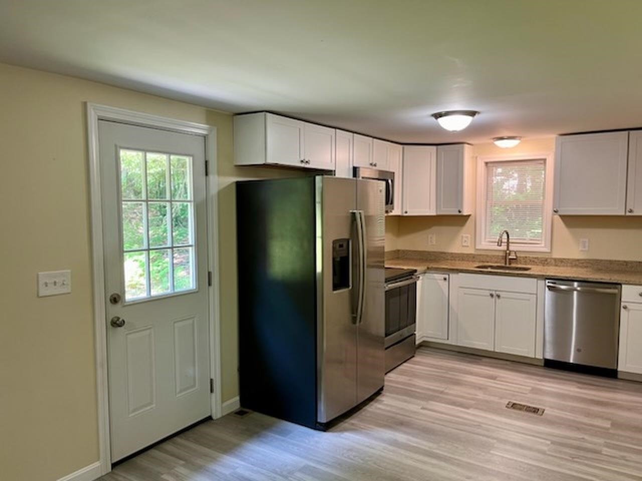 112 Turnpike Road New Ipswich, NH 03071 - Photo 5 of 31