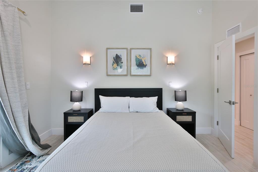 1901 Morrill Street Sarasota, FL 34236 - Photo 12 of 24