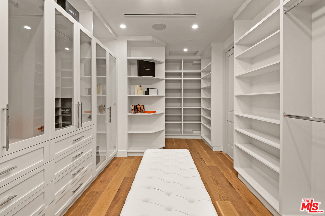 6310 Mirror Drive Los Angeles, CA 90068 - Photo 31 of 49 a bathroom with a bathtub and a shower