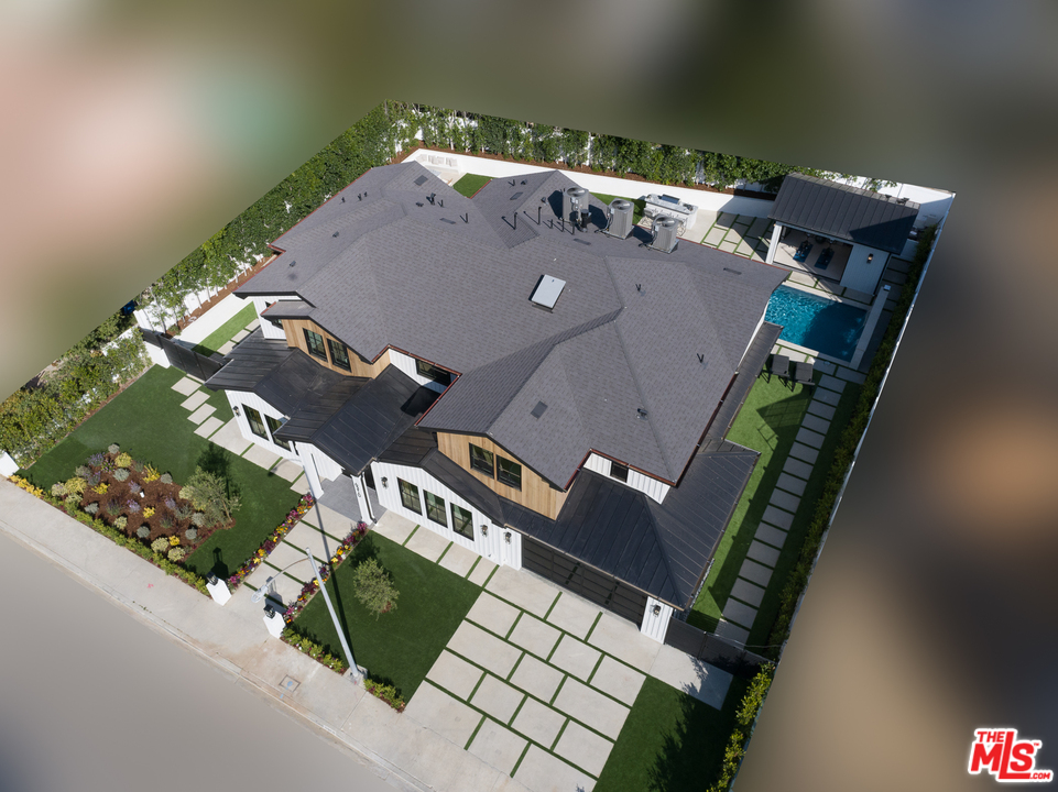 6310 Mirror Drive Los Angeles, CA 90068 - Photo 44 of 49 an aerial view of a house a yard and outdoor seating