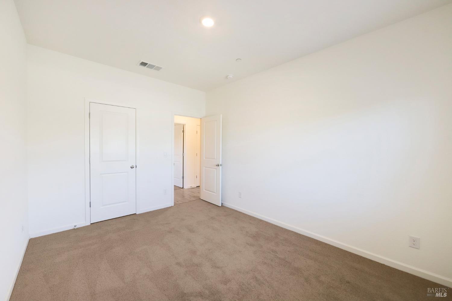 635 Honey Bee Road Dixon, CA 95620 - Photo 23 of 44