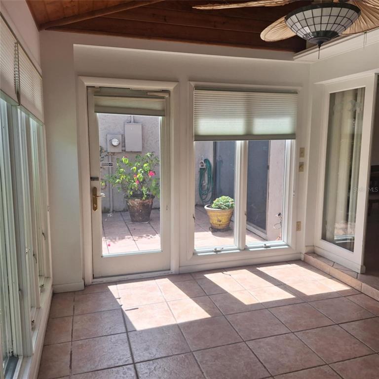 1517 North Carolwood Boulevard Fern Park, FL 32730 - Photo 10 of 35