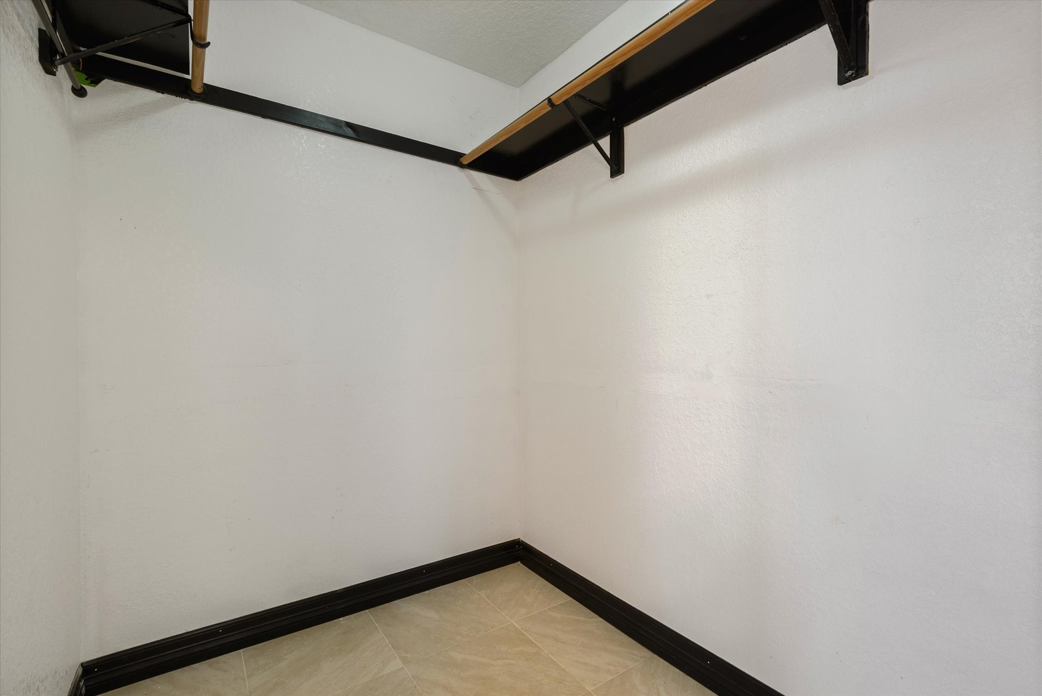 13331 Kaylee Lane Santa Fe, TX 77510 - Photo 15 of 28 Walk in closet in primary bathroom.