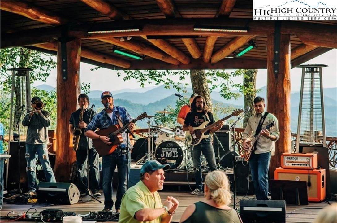 Es-61 Rippling Waters Trail Banner Elk, NC 28604 - Photo 12 of 16 a view of a room with gym equipment