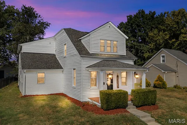 $265,000 | 621 Morrison Avenue, Waterloo, IL 62298