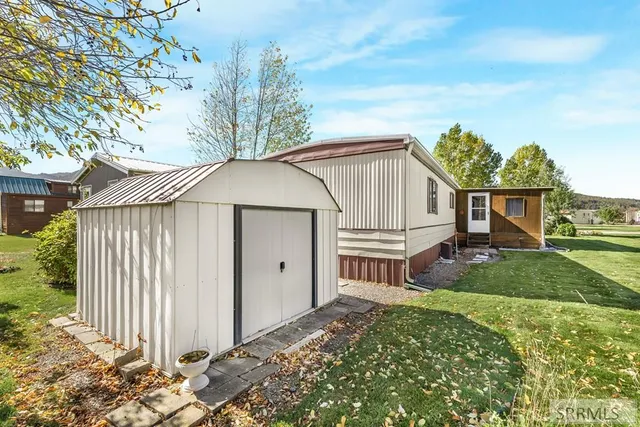 $180,000 | 160 Palisades Park Road, Unit 9, Irwin, ID 83428