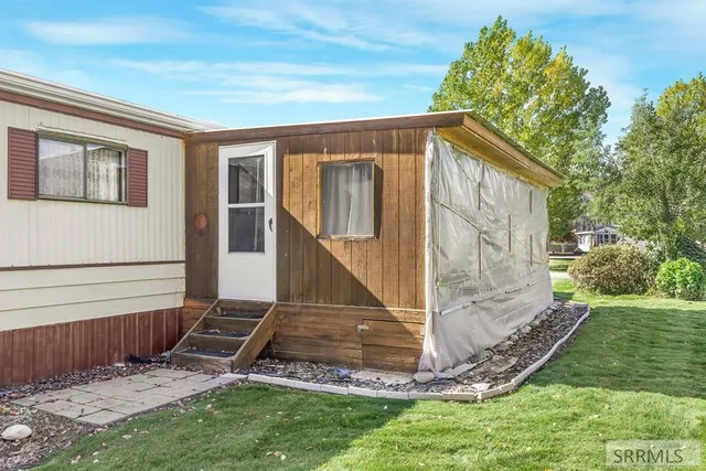 $180,000 | 160 Palisades Park Road, Unit 9, Irwin, ID 83428