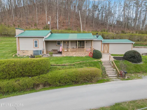 $225,000 | 2826 Broken Valley Road, Thorn Hill, TN 37881