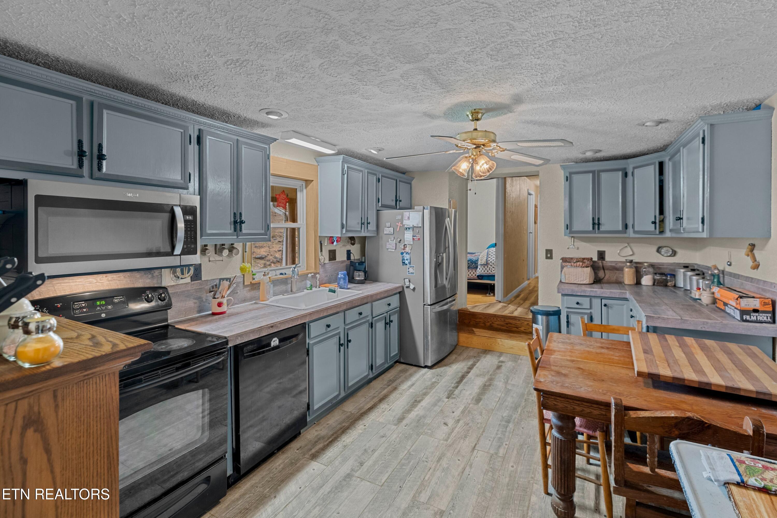 2826 Broken Valley Road Thorn Hill, TN 37881 - Photo 11 of 34 014-2826BrokenValleyRoad-ThornHill-TN-37