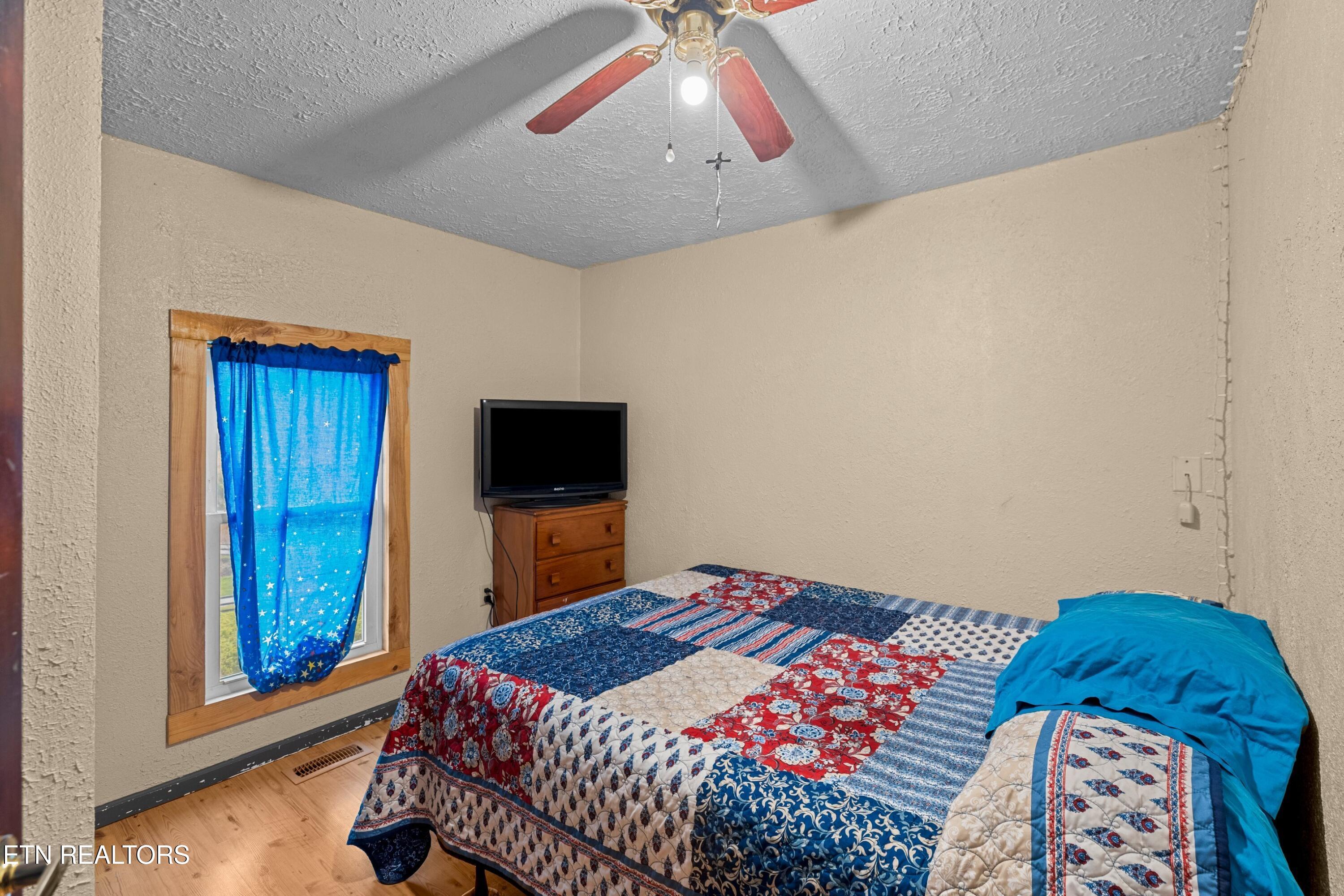2826 Broken Valley Road Thorn Hill, TN 37881 - Photo 18 of 34 022-2826BrokenValleyRoad-ThornHill-TN-37