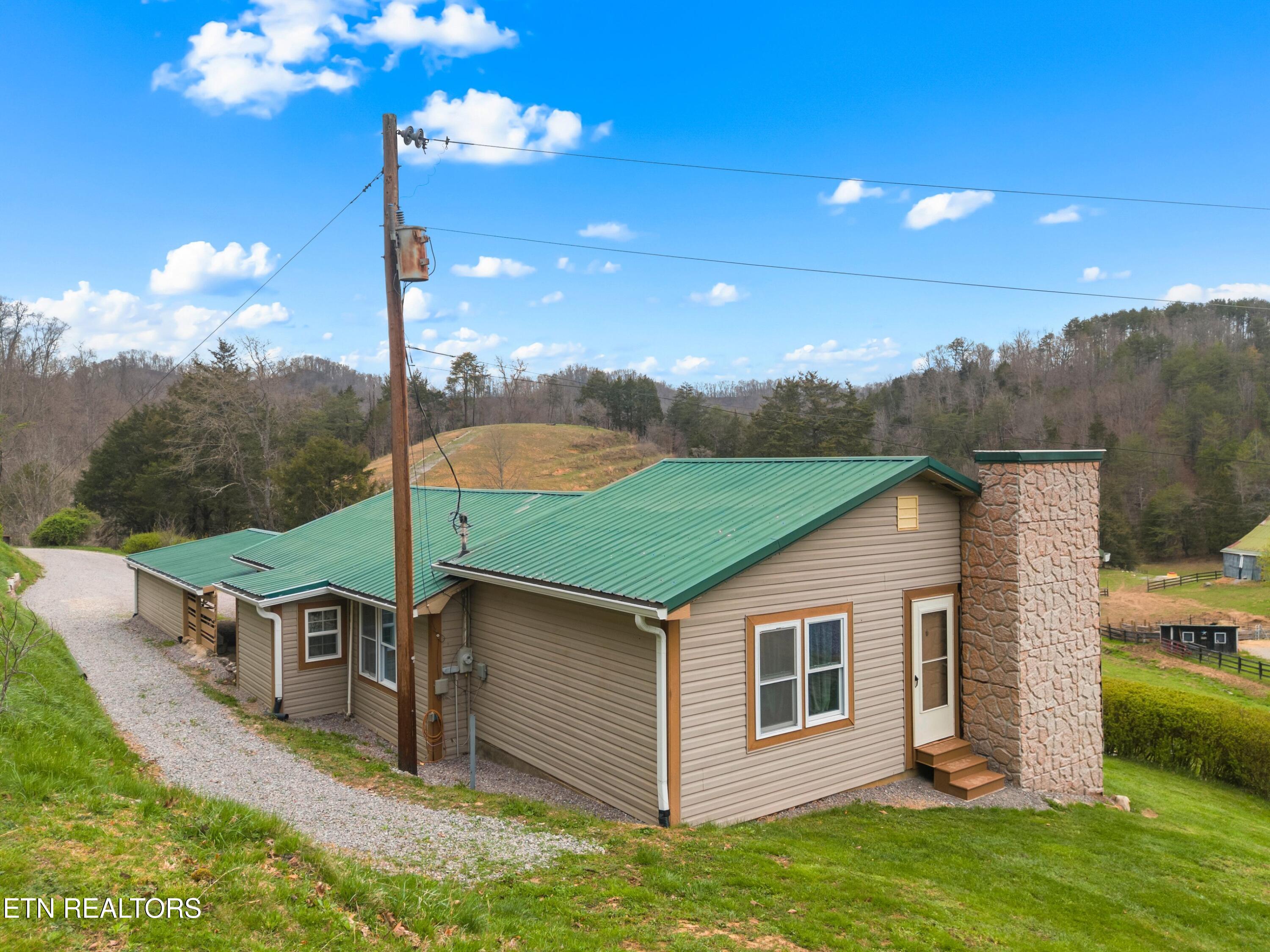 2826 Broken Valley Road Thorn Hill, TN 37881 - Photo 23 of 34 004-2826BrokenValleyRoad-ThornHill-TN-37
