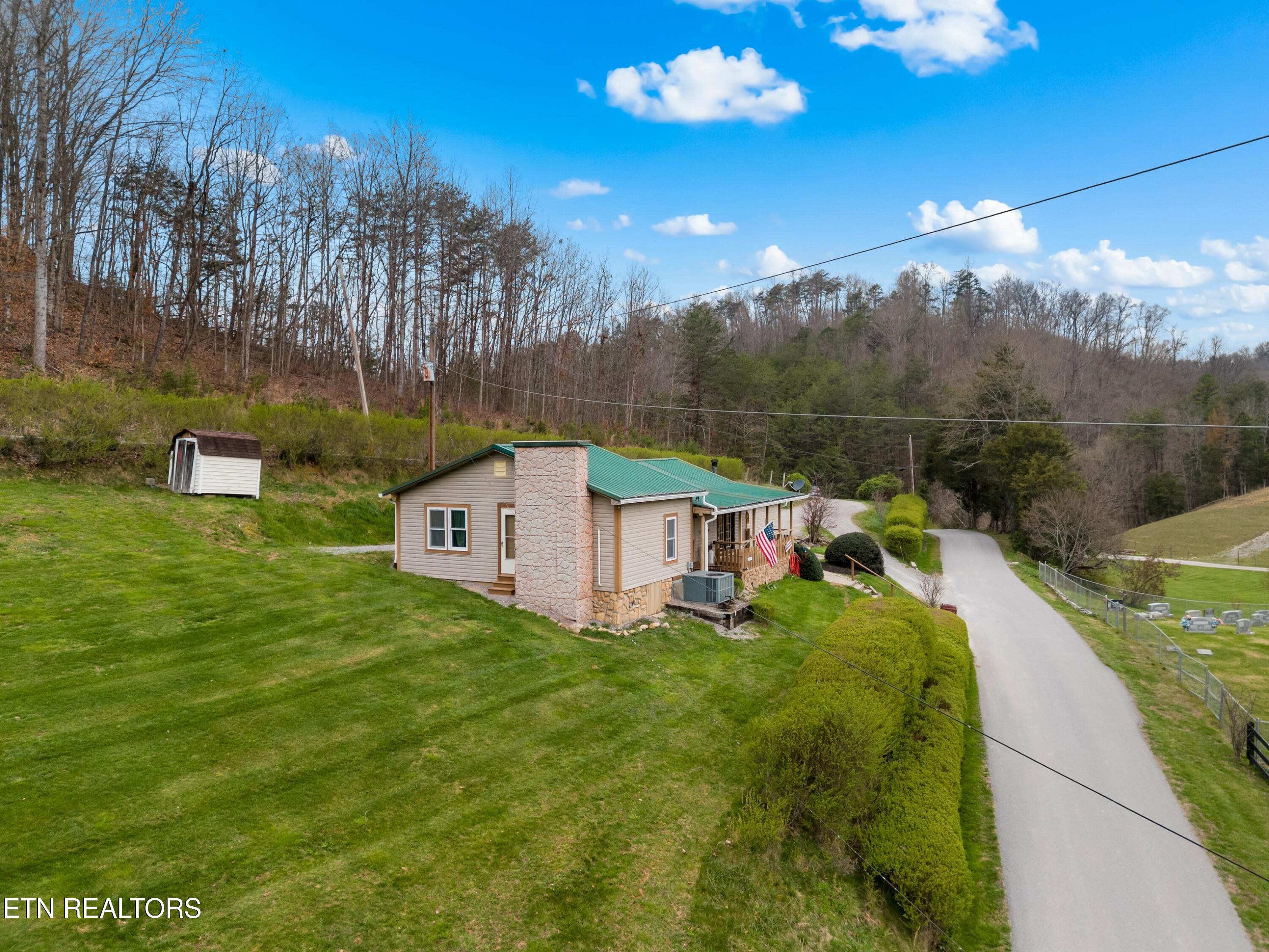 2826 Broken Valley Road Thorn Hill, TN 37881 - Photo 29 of 34 032-2826BrokenValleyRoad-ThornHill-TN-37