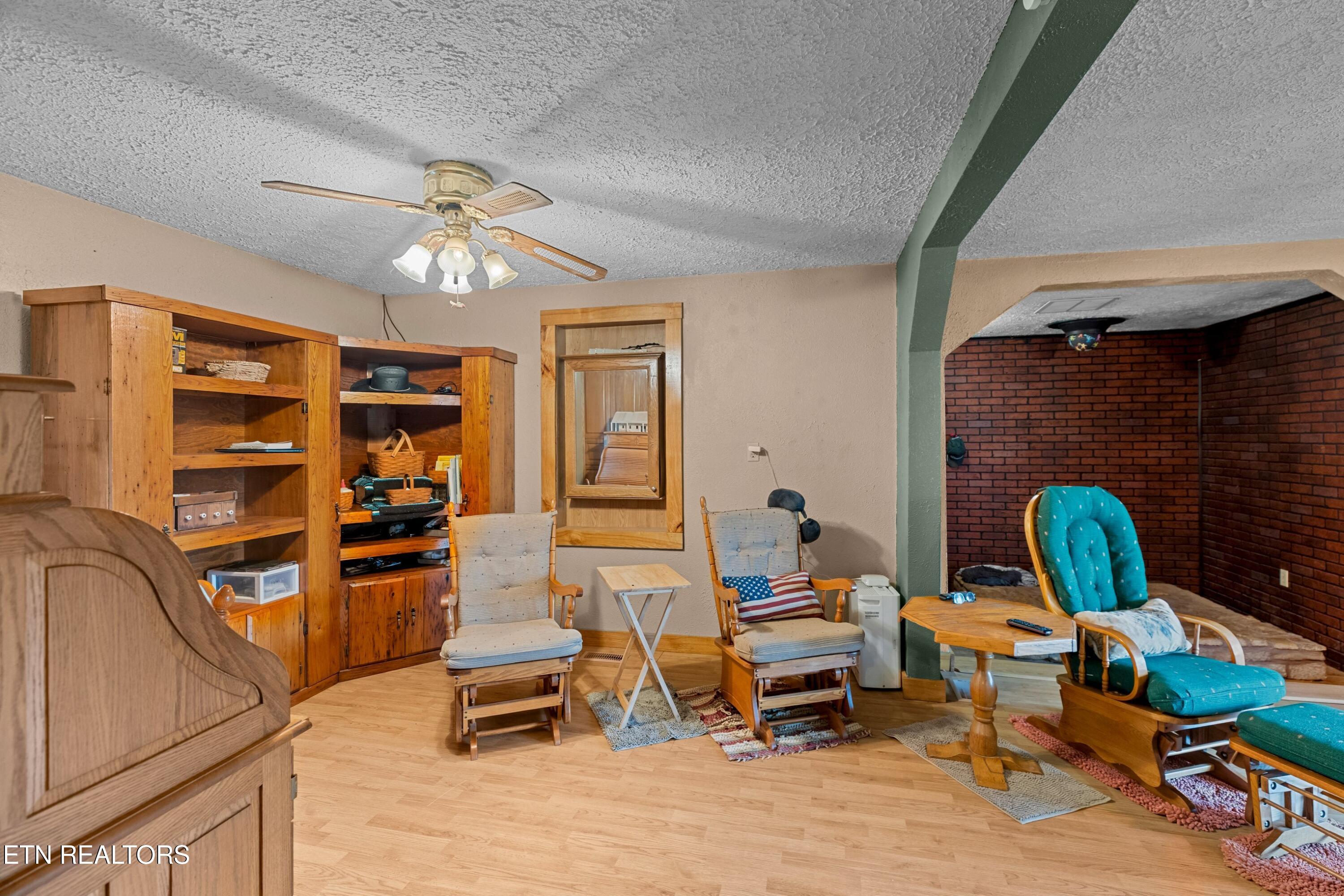 2826 Broken Valley Road Thorn Hill, TN 37881 - Photo 7 of 34 011-2826BrokenValleyRoad-ThornHill-TN-37