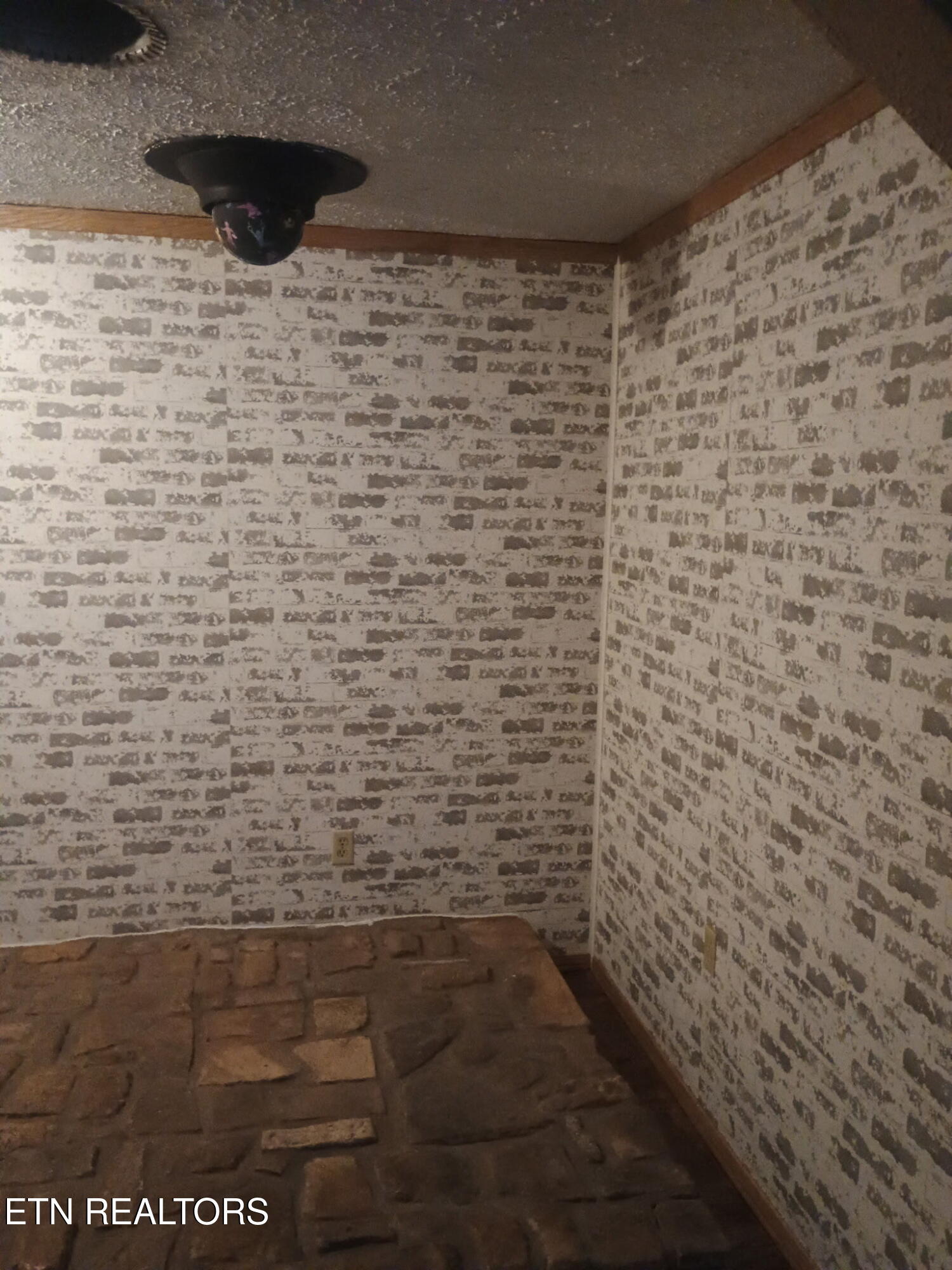 2826 Broken Valley Road Thorn Hill, TN 37881 - Photo 9 of 34 1000007367