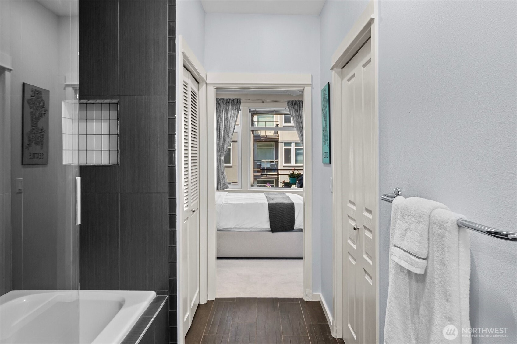 2000 Alaskan Way, Unit 453 Seattle, WA 98121 - Photo 22 of 33