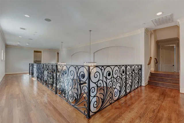 $2,750,000 | 5410 Valerie Street, Bellaire, TX 77401