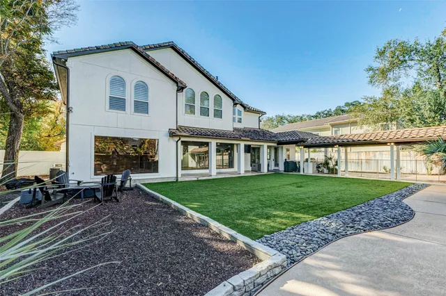 $2,750,000 | 5410 Valerie Street, Bellaire, TX 77401