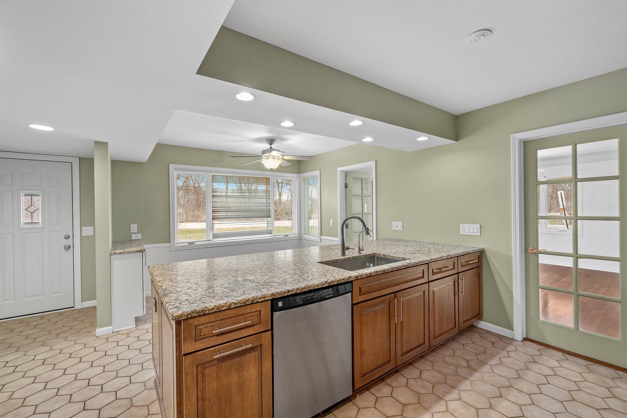 10831 Hendricks Place Crown Point, IN 46307 - Photo 14 of 37 2048x1365