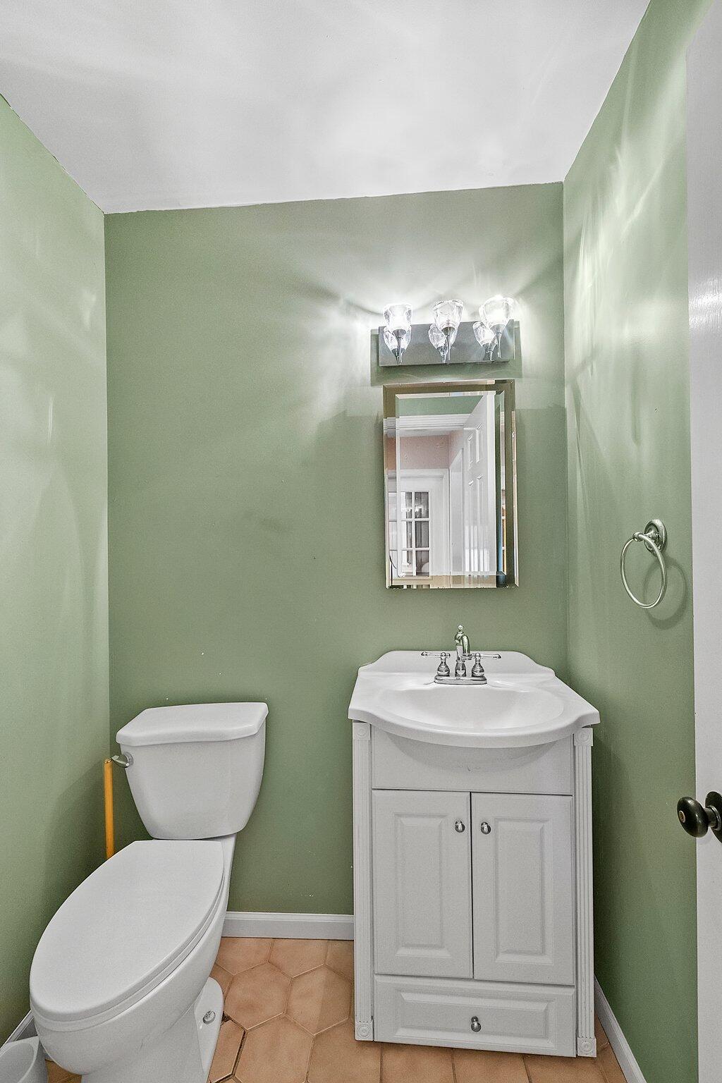 10831 Hendricks Place Crown Point, IN 46307 - Photo 17 of 37 1024x1536