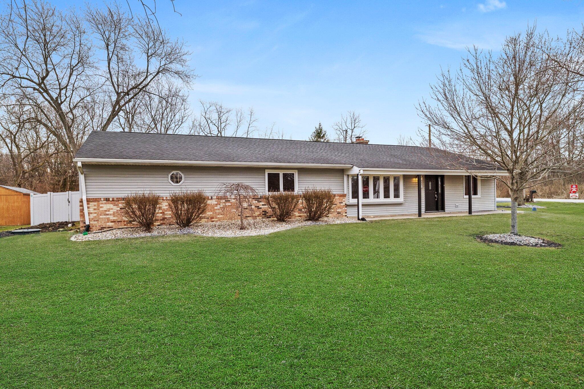 10831 Hendricks Place Crown Point, IN 46307 - Photo 2 of 37 2048x1365