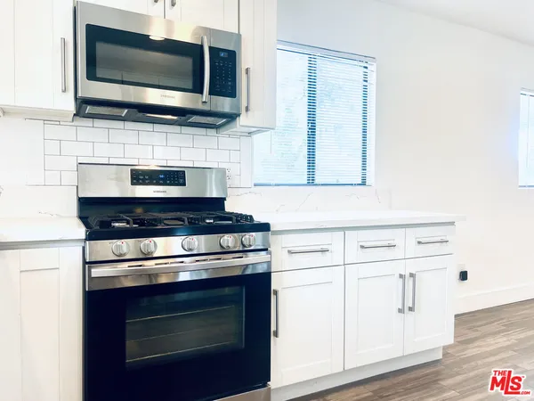 $2,695 | 532 El Dorado Street, Unit 2, Pasadena, CA 91101