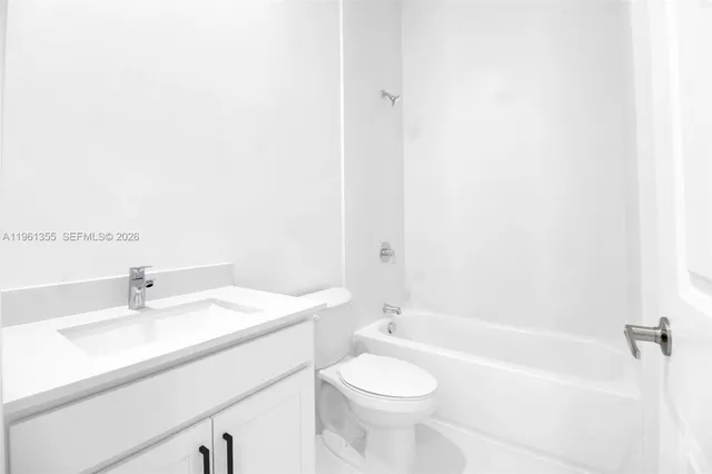 $1,100,000 | 20833 Southwest 96th Court, Cutler Bay, FL 33189