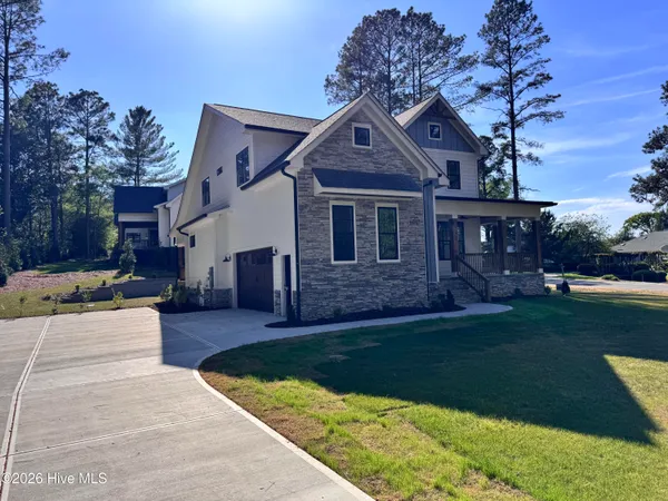 $999,800 | 1 Shamrock Way, Pinehurst, NC 28374