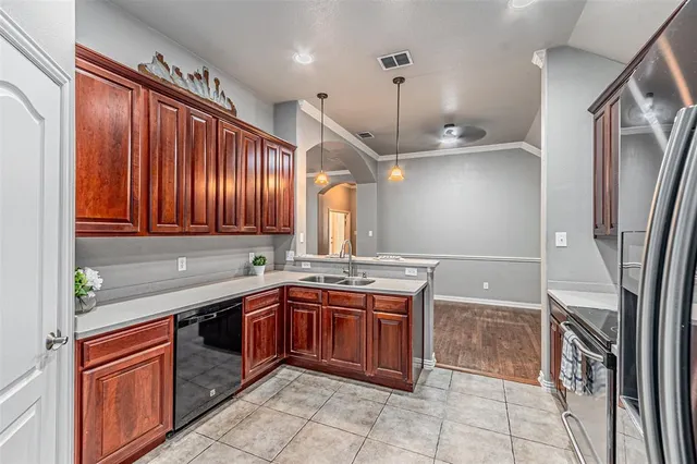 $2,000 | 3290 Munstead Trail, Frisco, TX 75033