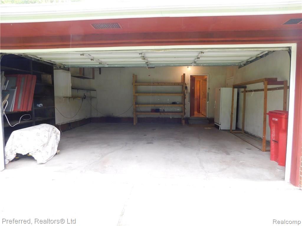 25408 Farmbrook Road Southfield, MI 48034 - Photo 25 of 74 DSCN0156.JPG