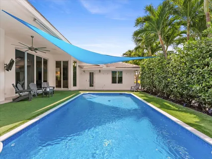 $2,995,000 | 1002 Lake Shore Drive, Delray Beach, FL 33444