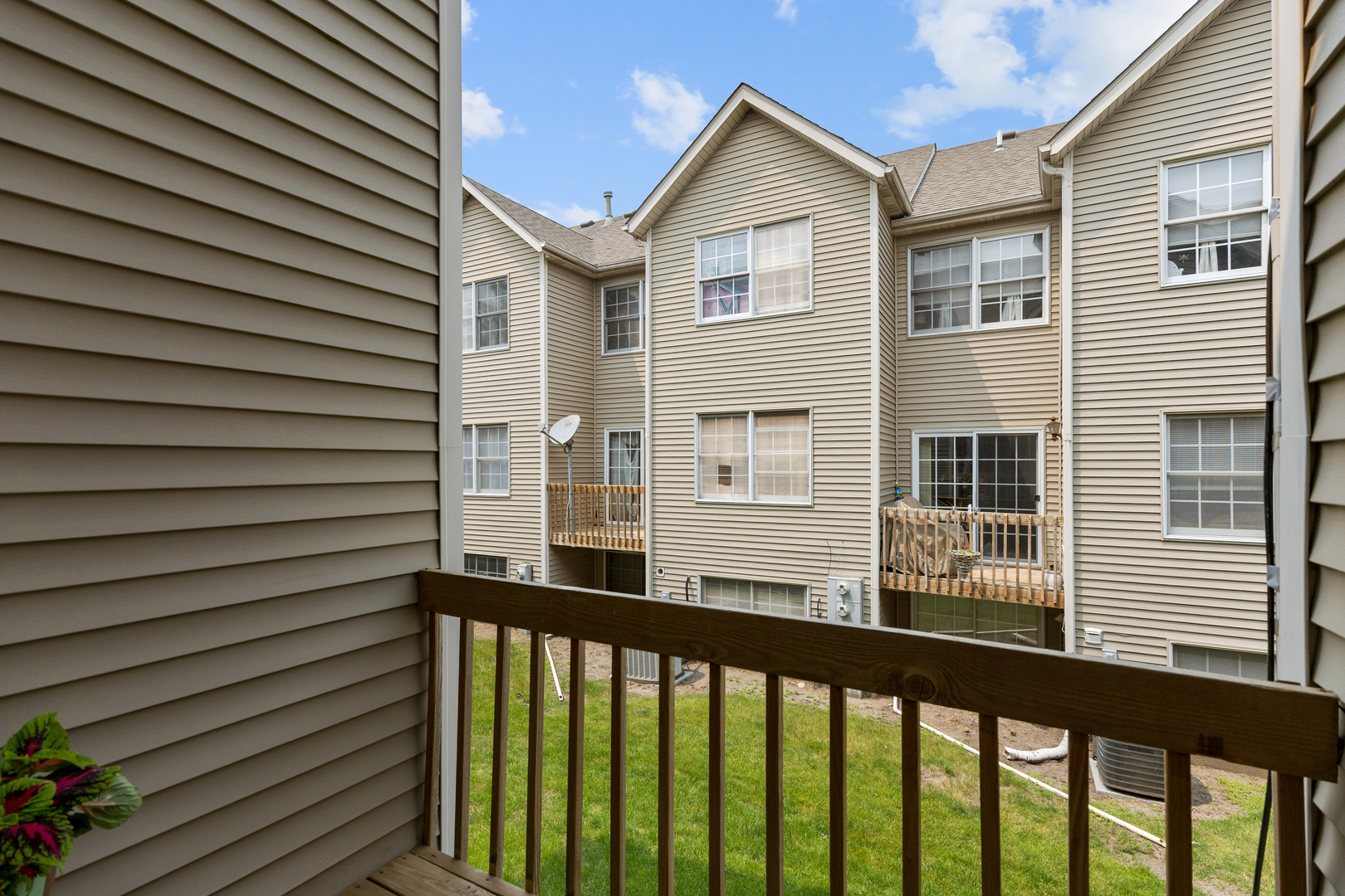 504 South Peace Road Sycamore, IL 60178 - Photo 9 of 20 a view of a porch with a chair