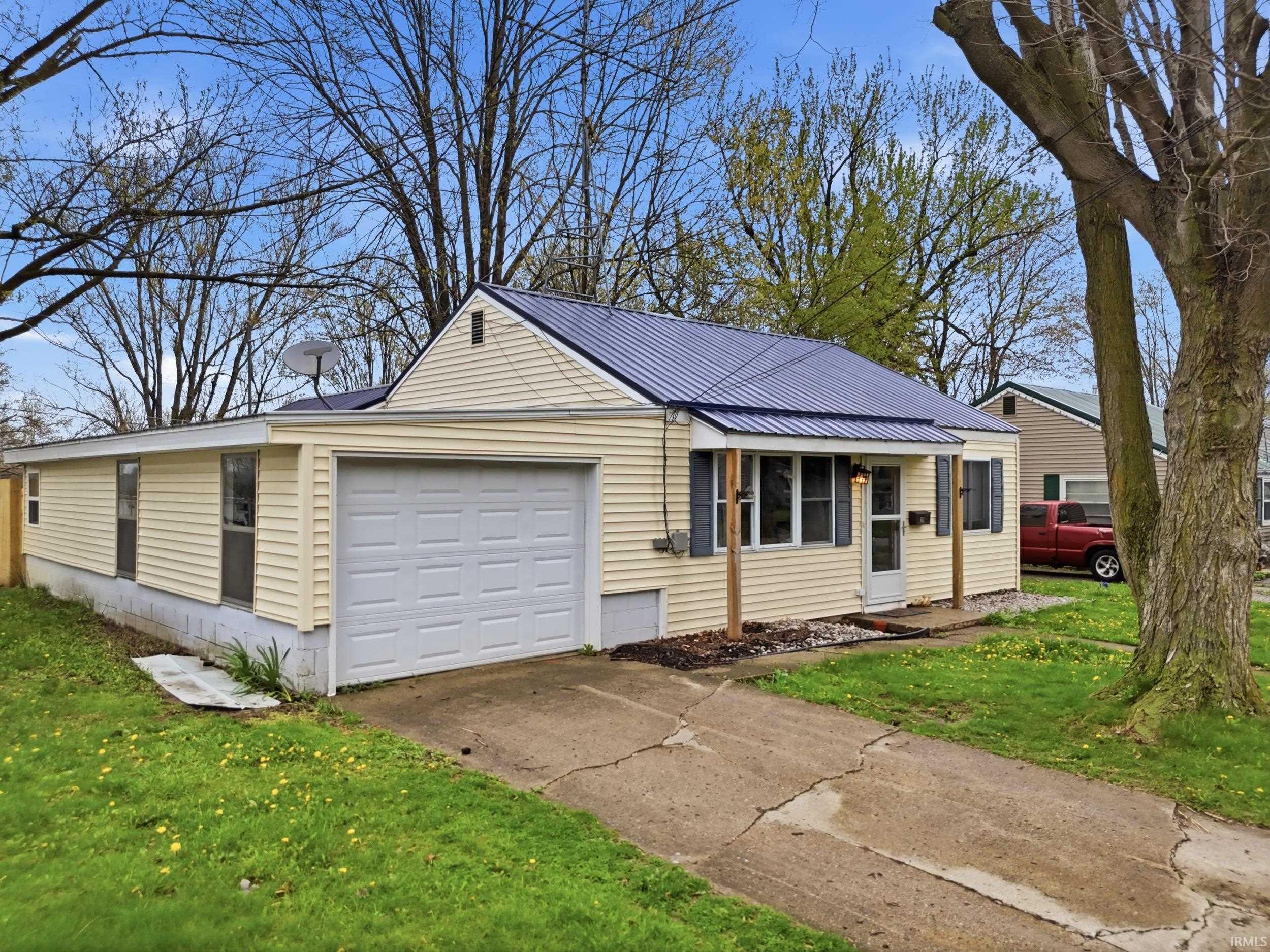 611 Randolph Street Angola, IN 46703 - Photo 4 of 23