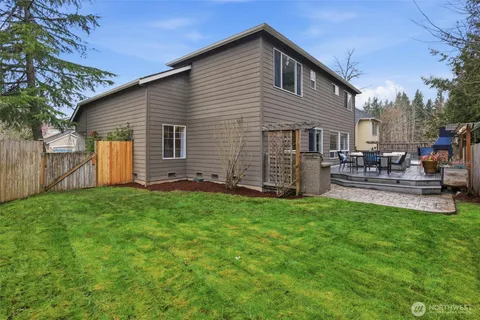 $1,698,600 | 928 271st Avenue Southeast, Sammamish, WA 98075