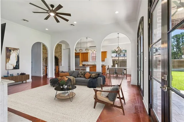 $829,000 | 155 Sauve Road, River Ridge, LA 70123