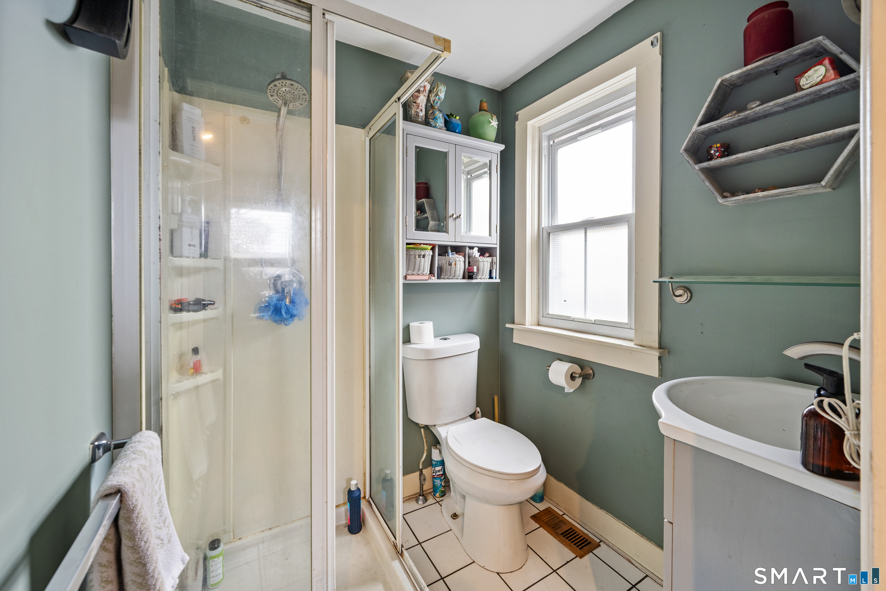 46 Prospect Street Torrington, CT 06790 - Photo 18 of 23