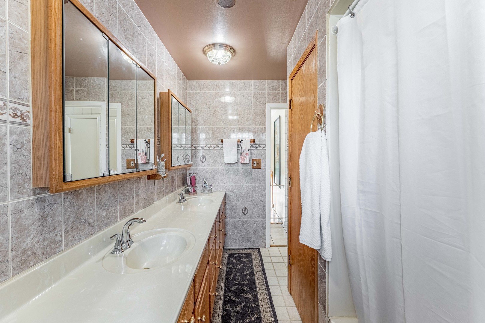 433 Cherry Hill Drive Addison, IL 60101 - Photo 13 of 35
