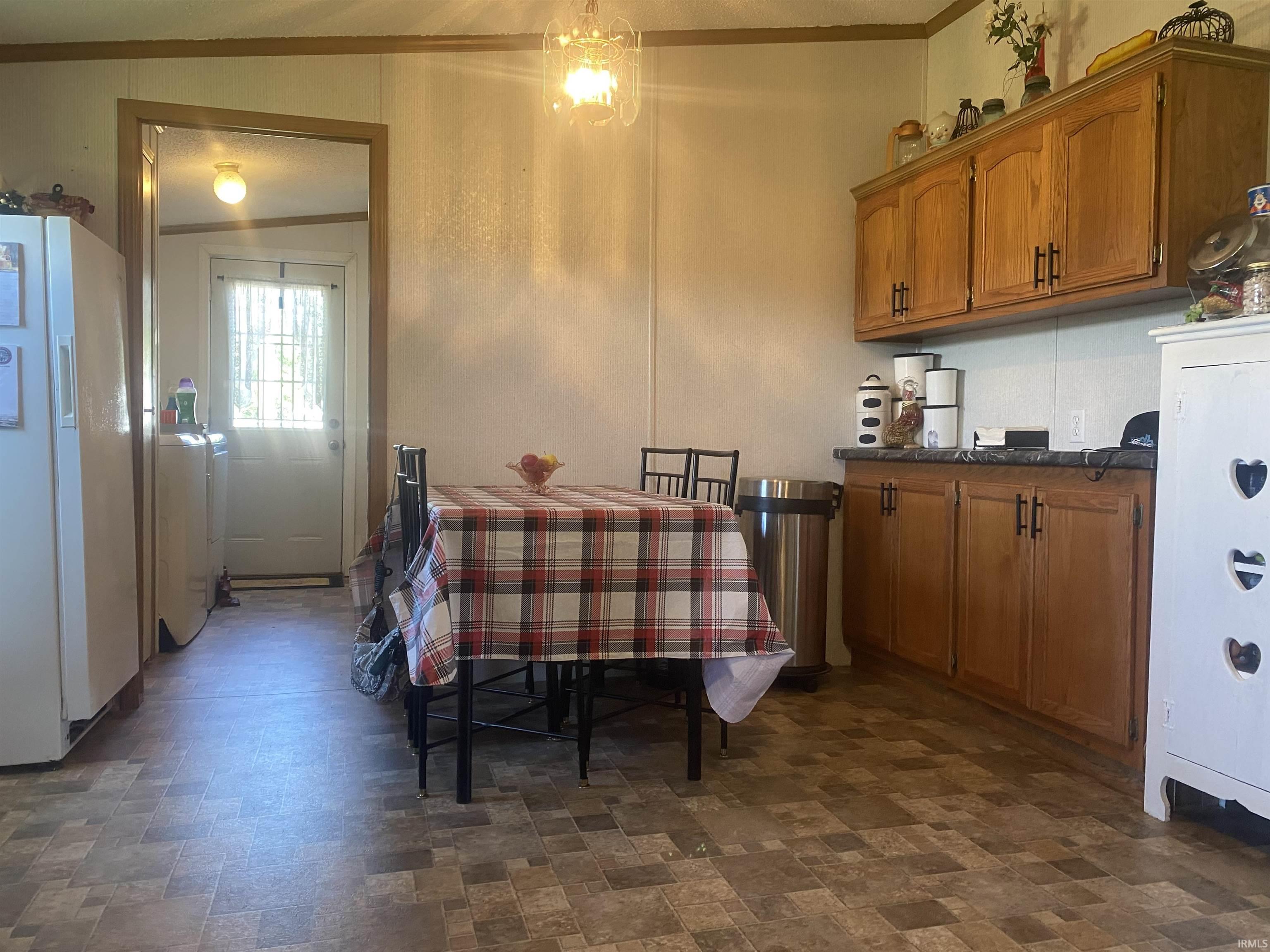 11051 West Division Road Dunkirk, IN 47336 - Photo 5 of 19