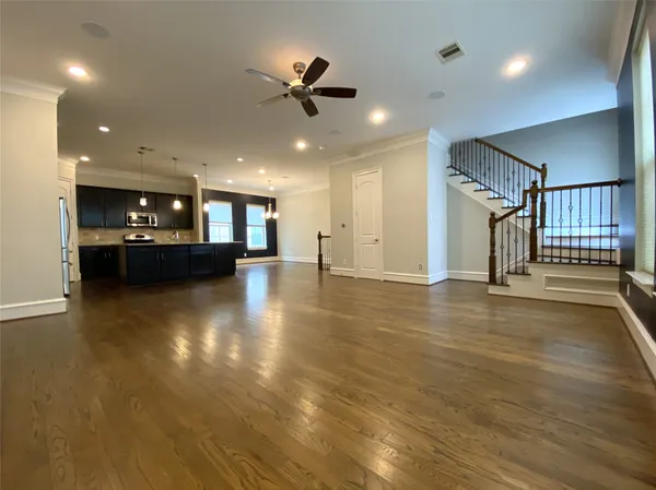 $2,995 | 5226 Kiam Street, Unit 1010, Houston, TX 77007