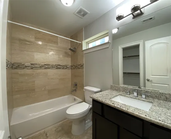 $2,995 | 5226 Kiam Street, Unit 1010, Houston, TX 77007