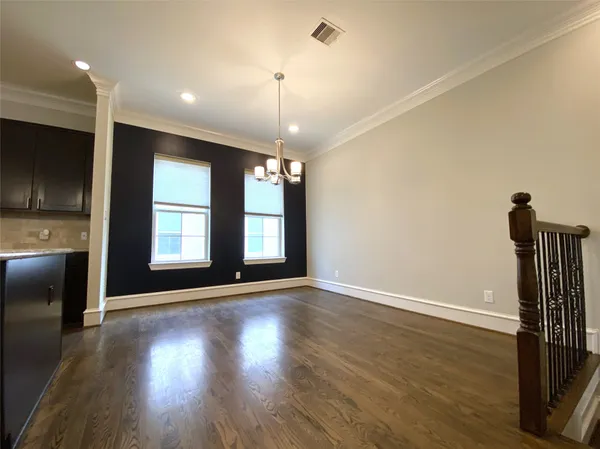 $2,995 | 5226 Kiam Street, Unit 1010, Houston, TX 77007