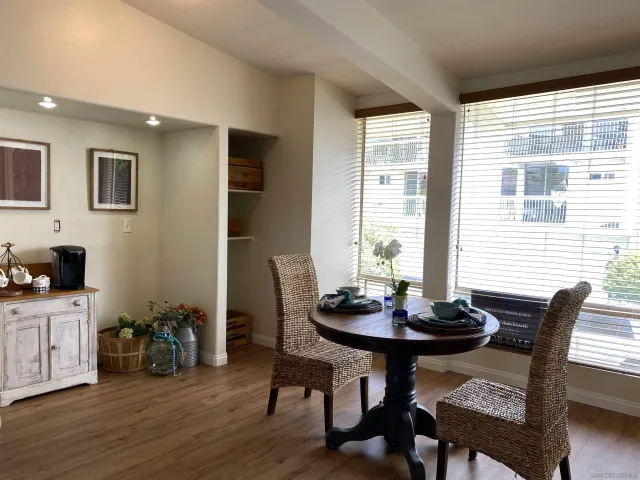 $3,695 | 2333 Caringa Way, Unit 31, Carlsbad, CA 92009